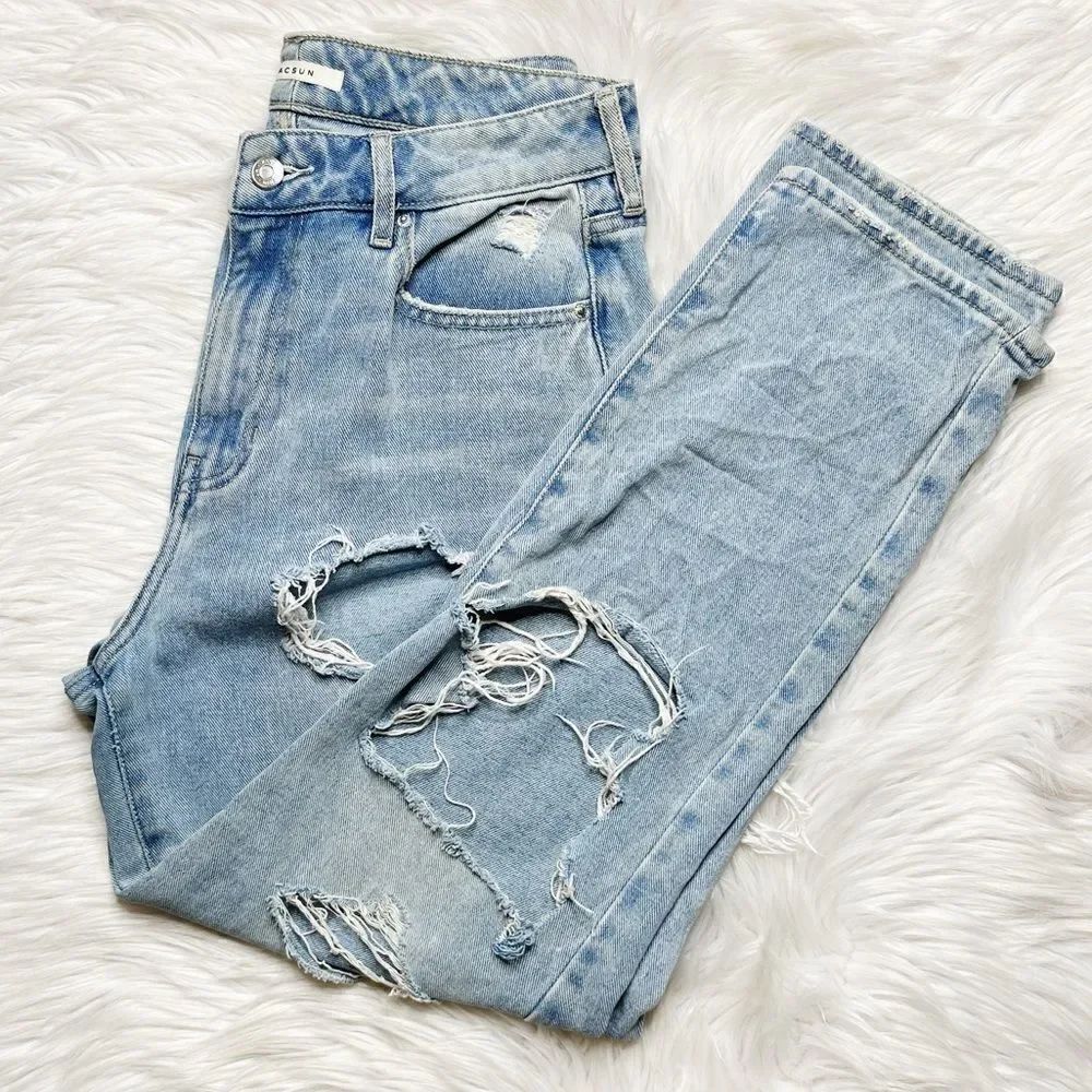 PacSun High Rise Distressed Mom Jean Light Wash Size 28